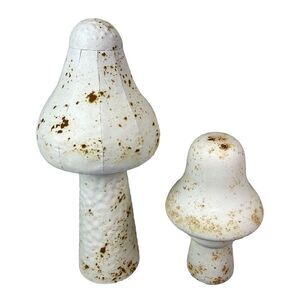 Set of 2 White Metal Mushrooms, 9" & 16" Garden Indoor Outdoor Décor